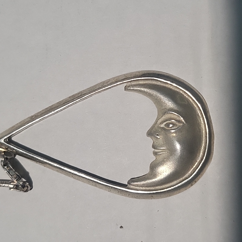Moon pendant